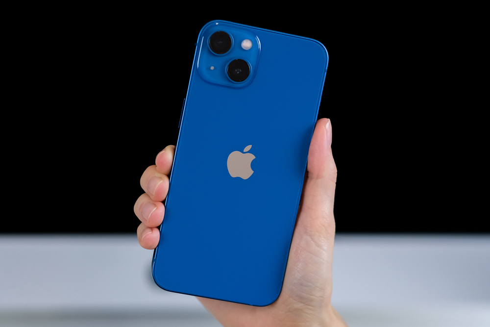 review iPhone 13